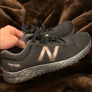 New Balance tennis shoes